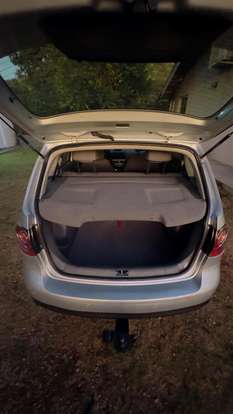 VOLKSWAGEN-SPACEFOX-2010