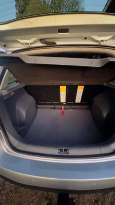 VOLKSWAGEN-SPACEFOX-2010