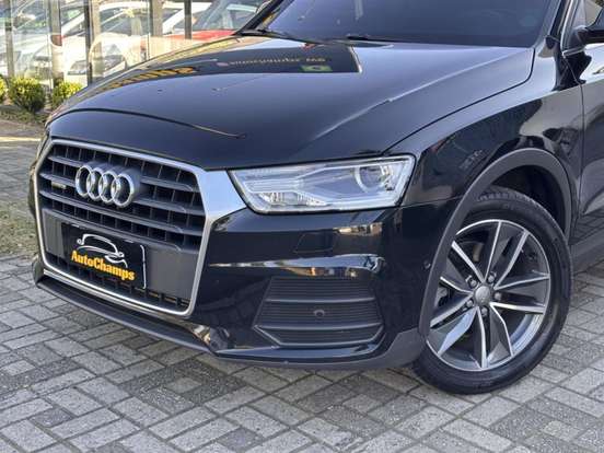 AUDI-Q3-2017