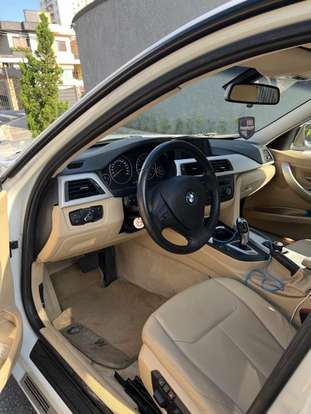 BMW-320i-2013