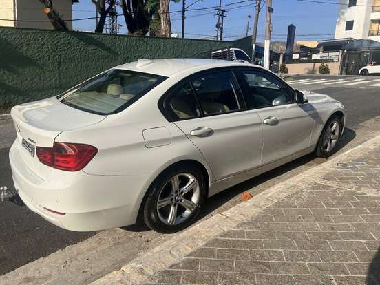 BMW-320i-2.0 16V TURBO ACTIVE FLEX 4P AUTOMÁTICO BMW-320i-2013