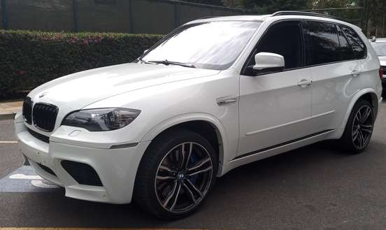 BMW-X5-2010