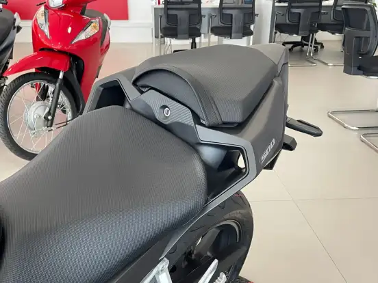 HONDA-CB 500 HORNET-2025