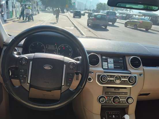 LAND ROVER-DISCOVERY 4-3.0 SE 4X4 V6 24V BI-TURBO DIESEL 4P AUTOMÁTICO LAND ROVER-DISCOVERY 4-2015