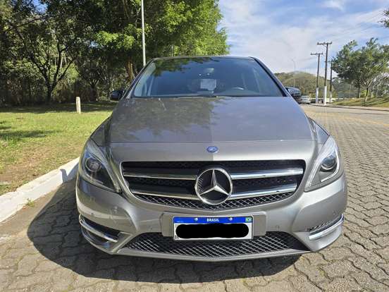 MERCEDES-BENZ-B 200-2012