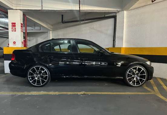 BMW-320i-2.0 TOP 16V GASOLINA 4P AUTOMÁTICO BMW-320i-2011