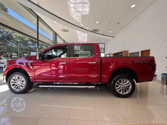 FORD-F-150-5.0 V8 GASOLINA CD LARIAT FX4 AUTOMÁTICO FORD-F-150-2024