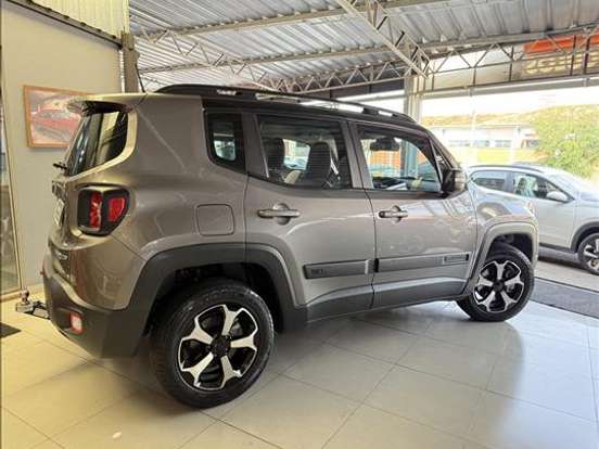 JEEP-RENEGADE-2.0 16V TURBO DIESEL TRAILHAWK 4P 4X4 AUTOMÁTICO JEEP-RENEGADE-2018