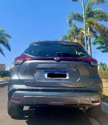 NISSAN-KICKS-2023