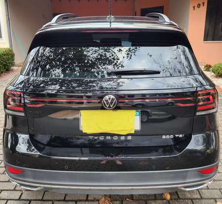 VOLKSWAGEN-T-CROSS-2023