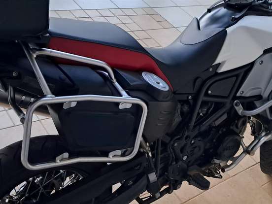 BMW-F 800 GS ADVENTURE BMW-F 800 GS ADVENTURE-2016