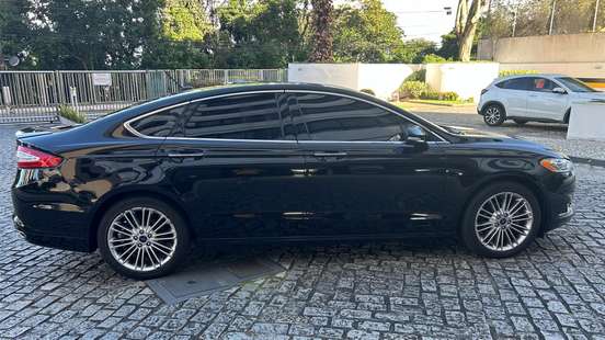 FORD-FUSION-2015