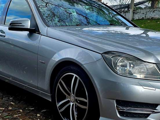 MERCEDES-BENZ-C 180-1.8 CGI CLASSIC 16V TURBO GASOLINA 4P AUTOMÁTICO MERCEDES-BENZ-C 180-2011