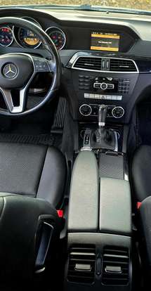 MERCEDES-BENZ-C 180-2011