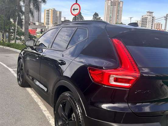VOLVO-XC40-2.0 T5 GASOLINA MOMENTUM AWD GEARTRONIC VOLVO-XC40-2019