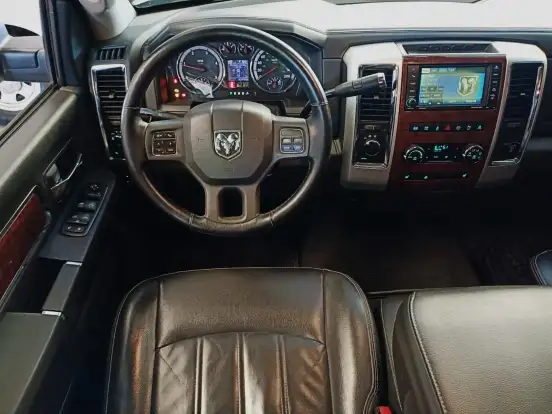 RAM-2500-6.7 LARAMIE 4X4 CD I6 TURBO DIESEL 4P AUTOMÁTICO RAM-2500-2012