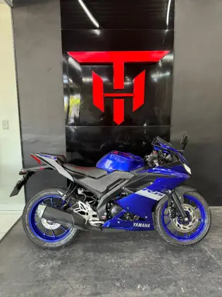 YAMAHA YZF R15 