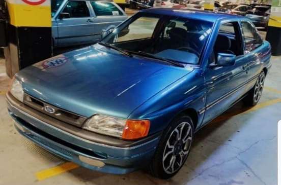 FORD-ESCORT-1994