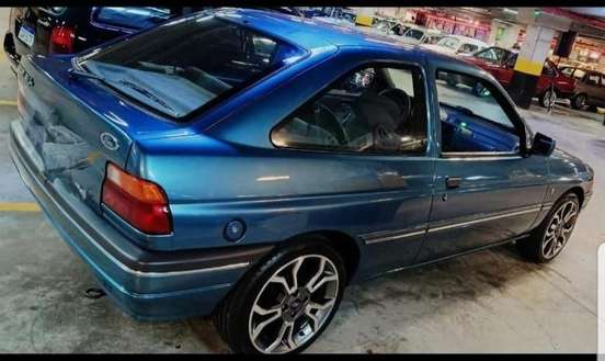 FORD-ESCORT-1994