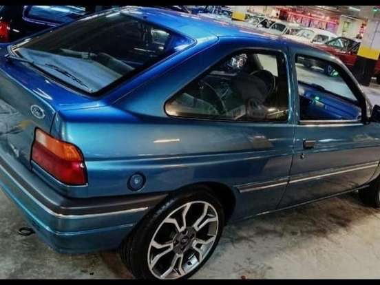 FORD-ESCORT-1.8 GHIA 8V GASOLINA 2P MANUAL FORD-ESCORT-1994