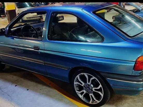 FORD-ESCORT-1.8 GHIA 8V GASOLINA 2P MANUAL FORD-ESCORT-1994
