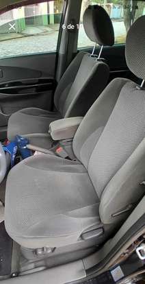 HYUNDAI-TUCSON-2012