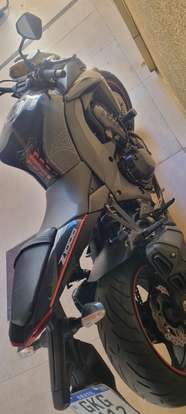 KAWASAKI-Z1000-2011