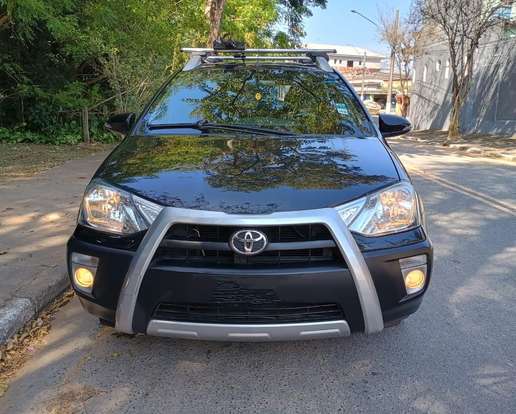 TOYOTA-ETIOS CROSS-2014