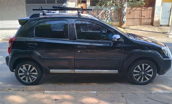 TOYOTA-ETIOS CROSS-2014
