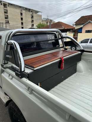 TOYOTA-HILUX-2.8 SR5 4X4 CD 8V DIESEL 4P MANUAL TOYOTA-HILUX-1997