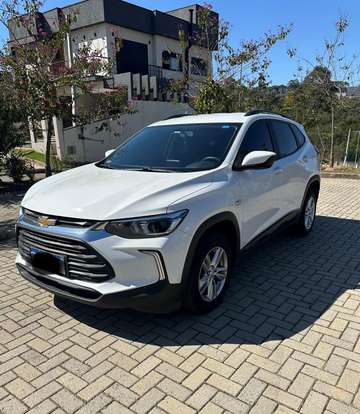 CHEVROLET-TRACKER-2021