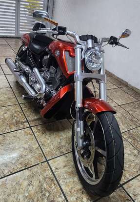 HARLEY-DAVIDSON-V-ROD MUSCLE-2013