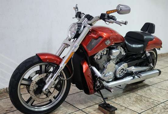 HARLEY-DAVIDSON-V-ROD MUSCLE-2013