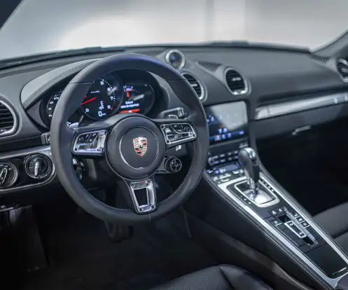 PORSCHE-718-2024