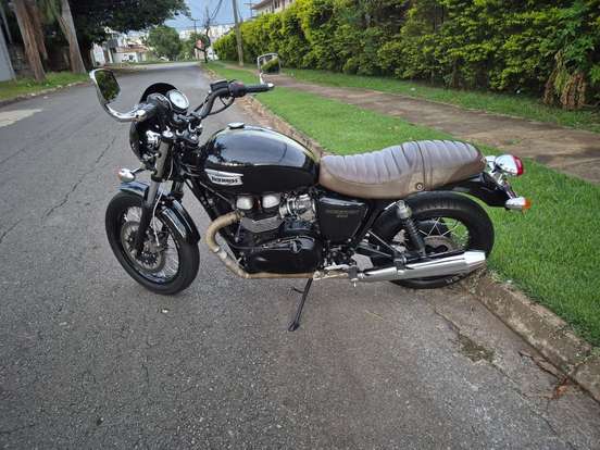 TRIUMPH-THRUXTON TRIUMPH-THRUXTON-2015