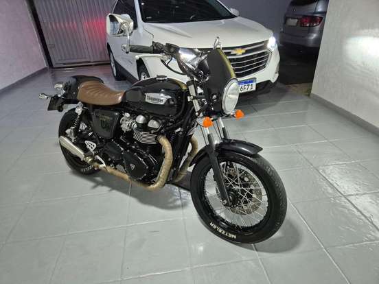TRIUMPH-THRUXTON TRIUMPH-THRUXTON-2015