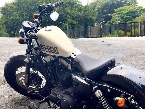 HARLEY-DAVIDSON-SPORTSTER FORTY-EIGHT-2014