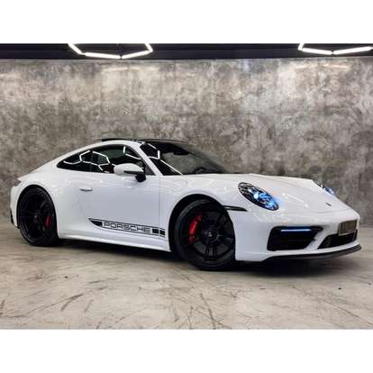 PORSCHE-911-2024