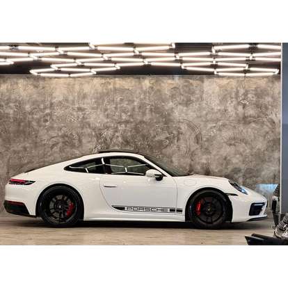 PORSCHE-911-2024