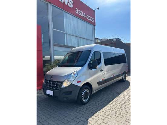 RENAULT-MASTER-2017