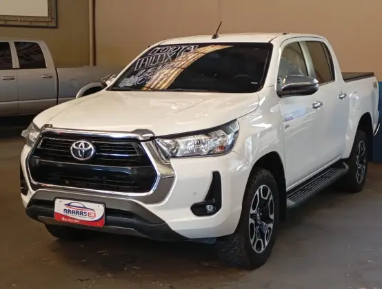 TOYOTA HILUX 2.7 VVT-i FLEX CD SRV 4X4 AUTOMÁTICO TOYOTA HILUX 2.7 VVT-i FLEX CD SRV 4X4 AUTOMÁTICO
