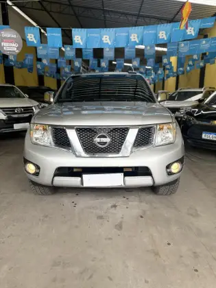 NISSAN FRONTIER 2.5 SL 4X4 CD TURBO ELETRONIC DIESEL 4P AUTOMÁTICO