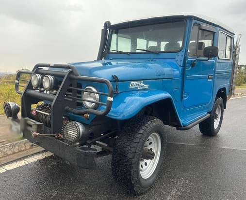 TOYOTA-BANDEIRANTE-1964