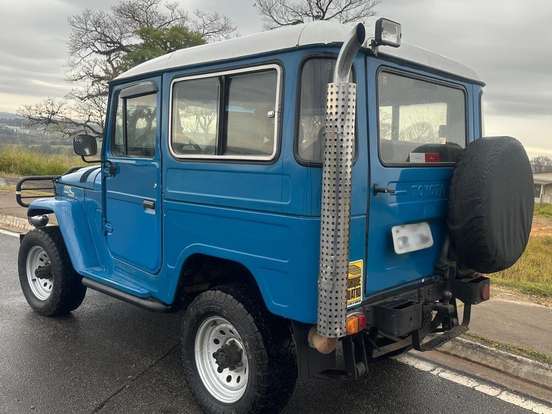 TOYOTA-BANDEIRANTE-3.7 BJ50LV 4X4 TETO RIGIDO DIESEL 2P MANUAL TOYOTA-BANDEIRANTE-1964
