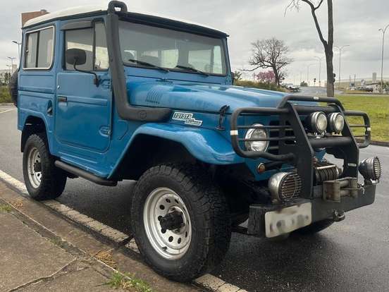 TOYOTA-BANDEIRANTE-3.7 BJ50LV 4X4 TETO RIGIDO DIESEL 2P MANUAL TOYOTA-BANDEIRANTE-1964