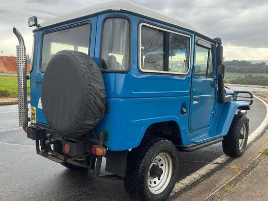 TOYOTA-BANDEIRANTE-3.7 BJ50LV 4X4 TETO RIGIDO DIESEL 2P MANUAL TOYOTA-BANDEIRANTE-1964