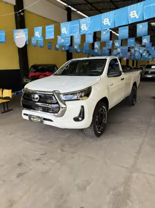 TOYOTA-HILUX-2.8 D-4D TURBO DIESEL CS 4X4 MANUAL TOYOTA-HILUX-2021
