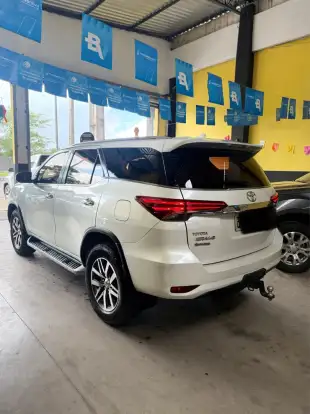TOYOTA-HILUX SW4-2018