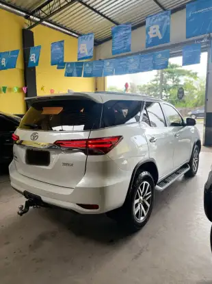 TOYOTA-HILUX SW4-2.8 SRX DIAMOND 4X4 7 LUGARES 16V TURBO INTERCOOLER DIESEL 4P AUTOMÁTICO TOYOTA-HILUX SW4-2018