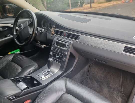 VOLVO-XC70-2008